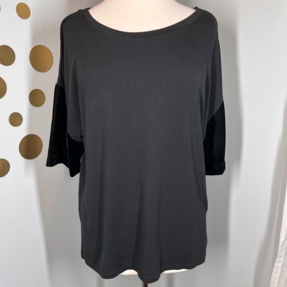 EUC Donna Karan Sleepwear Velvet Short Sleeve Tee - Picture 2 of 7